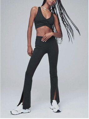 Alo Yoga Airbrush High-Waist Flutter Legging — Black — Size XS